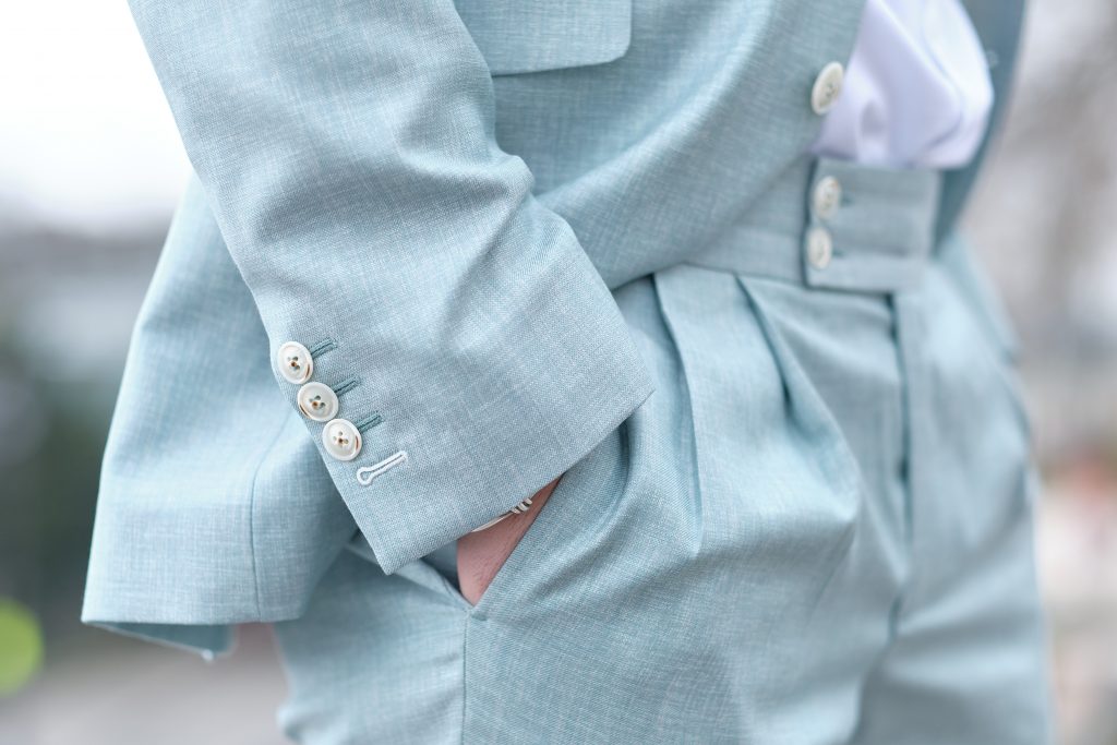 Pantalon Bleu Sur Mesure Mariage Atelier Coqllico Crédit Marie Claire